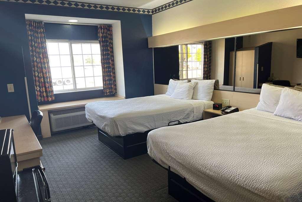 Hotel Days & By Wyndham